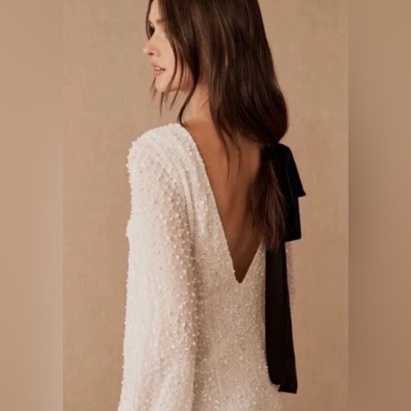 Forever That Girl Kanelle Dress
Beaded Pearl Sequin Mini, Occasion - Picture 2 of 9